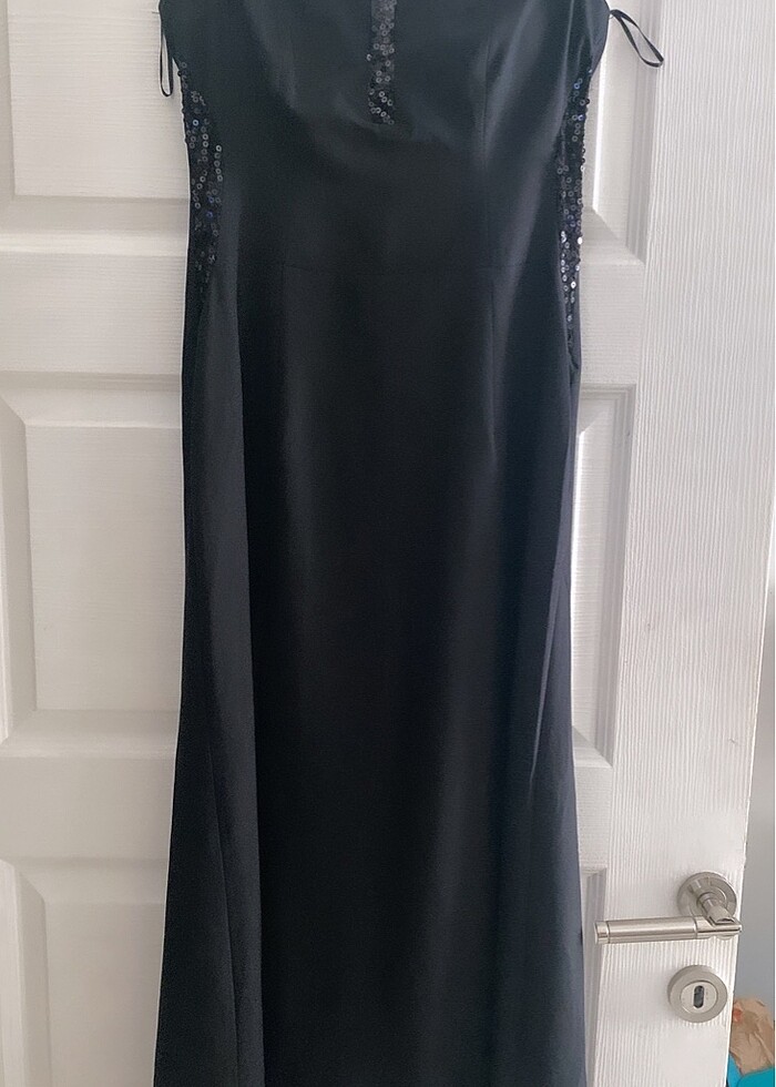 Siyah abiye straplez elbise - Görsel 4