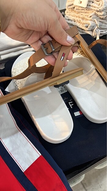 37 Beden Tommy Hilfiger Sandalet