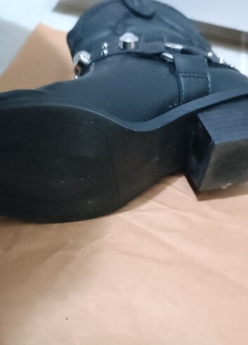 37 Beden Bershka bot