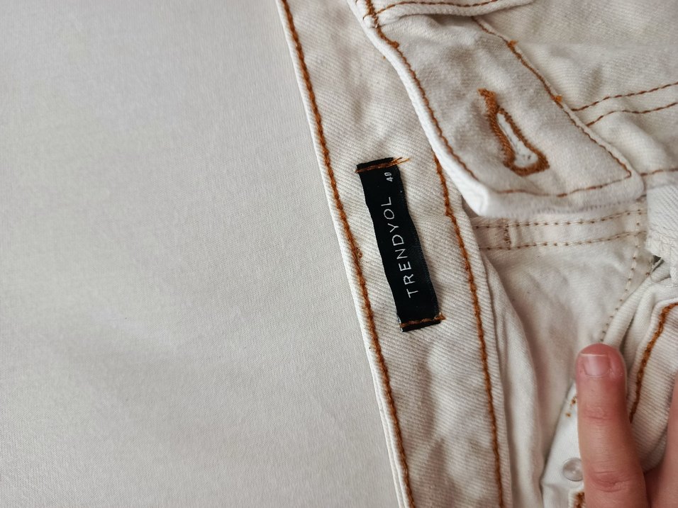 Bej Düğmeli Kadın Kot Pantolon - Görsel 3