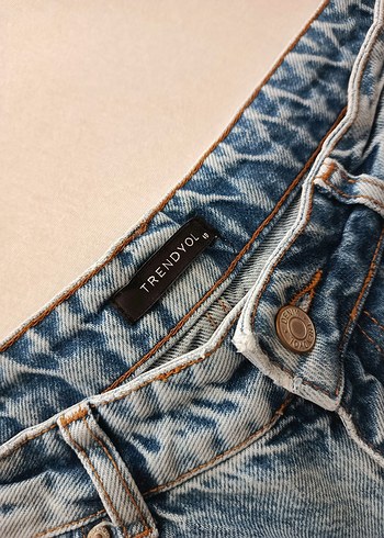 Düğmeli Gri Mavi Bol Kesim Kadın Denim Pantolon - Görsel 3