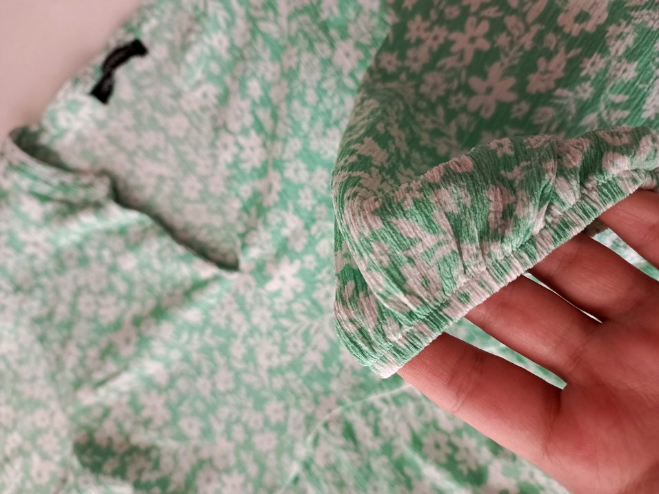 Yeşil çiçekli elbise - Görsel 3