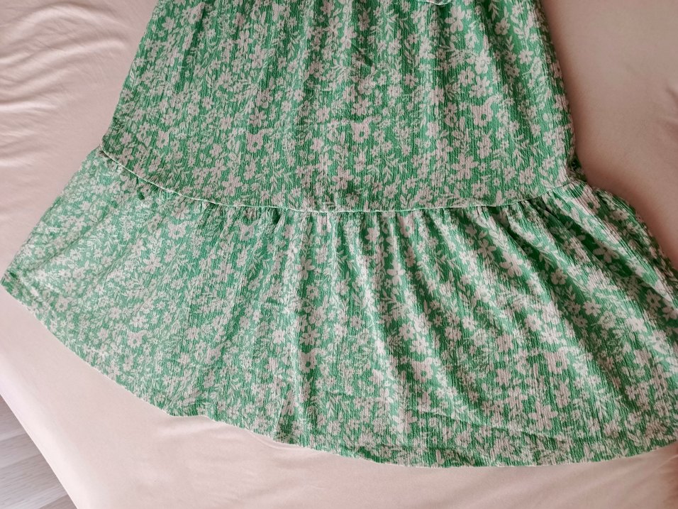 Yeşil çiçekli elbise - Görsel 2