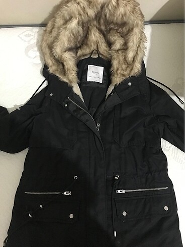Bershka mont