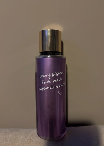 Victoria's Secret Love Spell Kadın Parfümü - Görsel 3