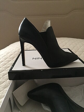 38,5 Beden siyah Renk Nine West Deri Bot