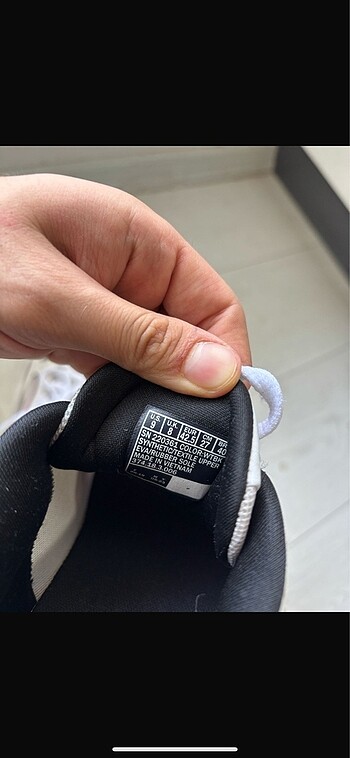 42 Beden Skechers
