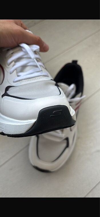 42 Beden beyaz Renk Skechers