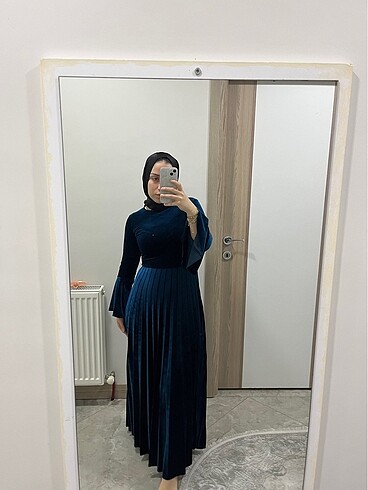 s Beden yeşil Renk Kadife yeşil elbise