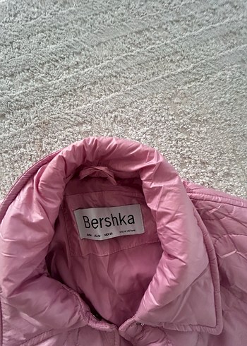 m Beden Pembe kapitone ceket bershka