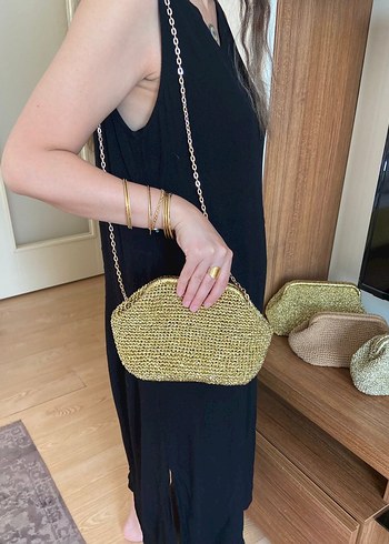  Beden Zincir Detaylı Altın Renk Örgü Kadın Clutch