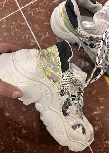 Kadın Beyaz Yılan Derisi Desenli Platform Spor Ayakkabı - Görsel 3