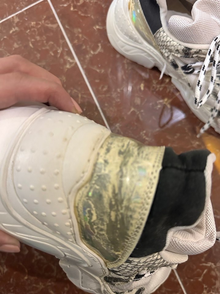 Kadın Beyaz Yılan Derisi Desenli Platform Spor Ayakkabı - Görsel 4