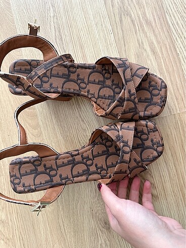 40 Beden Dior ayakkabı