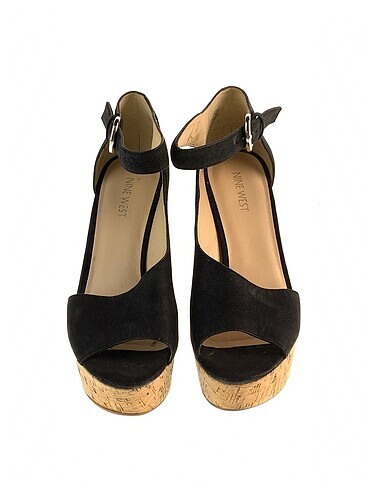 38 Beden Nine West Dolgu Topuk %70 İndirimli.