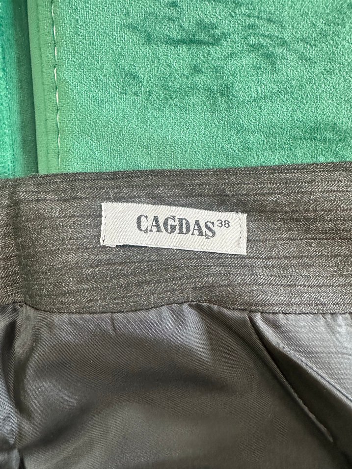 Ofis Eteği Gri Pliseli Midi - Görsel 2