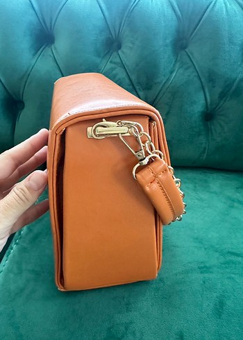 Turuncu Zincir Detaylı Kadın Çanta - Görsel 3