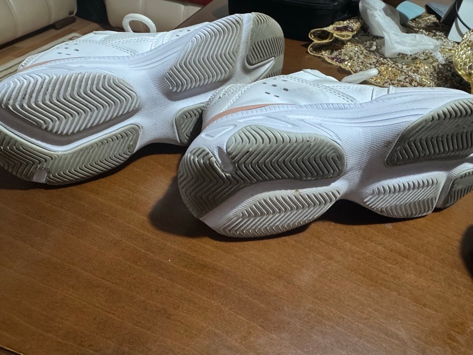 Beyaz Bağcıklı Kadın Spor Ayakkabı - Görsel 4