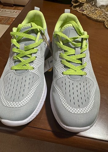 Gri Bağcıklı Kadın Spor Ayakkabı - Görsel 2