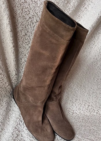 Kahverengi Süet Kadın Çizme - Görsel 4