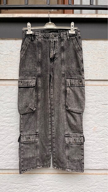 Bootcut Loose Kargo Jean 28 ????