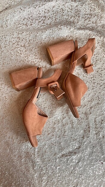 Nine West Süet Topuklu Sandalet 36 ????