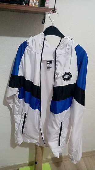 Nike yağmurluk 