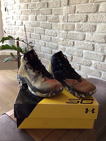 38 Beden Under Armour Basketball aykkabısı