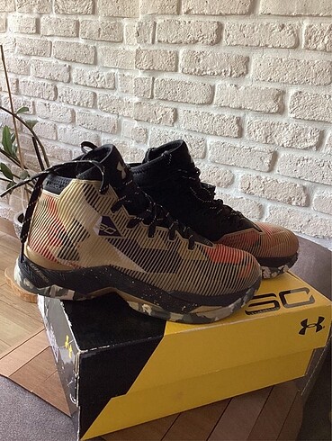 Under Armour Basketball aykkabısı