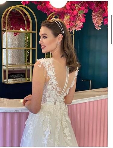 38 Beden beyaz Renk Ölçülerinize göre istediğiniz modeli dikim yapiyorum