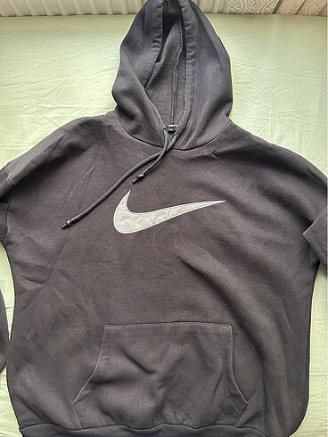 nike logo sweatshirt