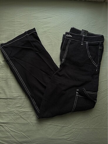 ters dikiş contrast detaylı kargo pantolon