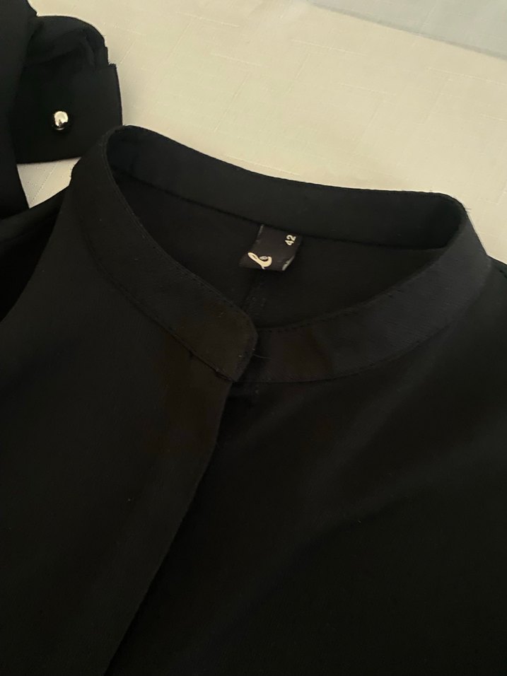 Düğmeli Siyah Uzun Kollu Tunik - Görsel 4