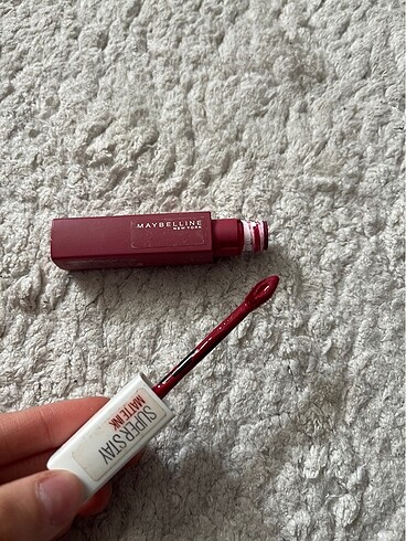 Maybelline Maybelline ruj super stay matte ink ruler rengi