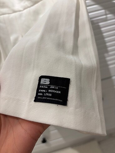 xs Beden Bershka etek