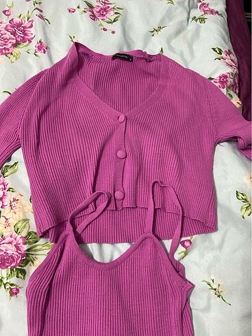 Pembe triko elbise