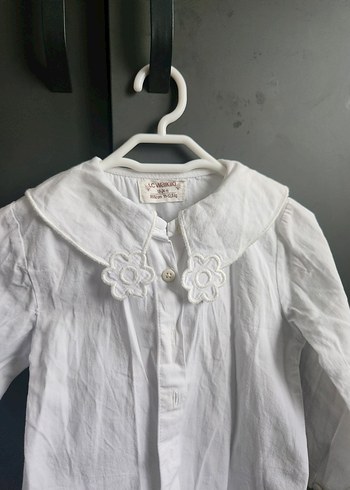 Nakışlı Beyaz Kız Çocuk Gömlek - Görsel 3