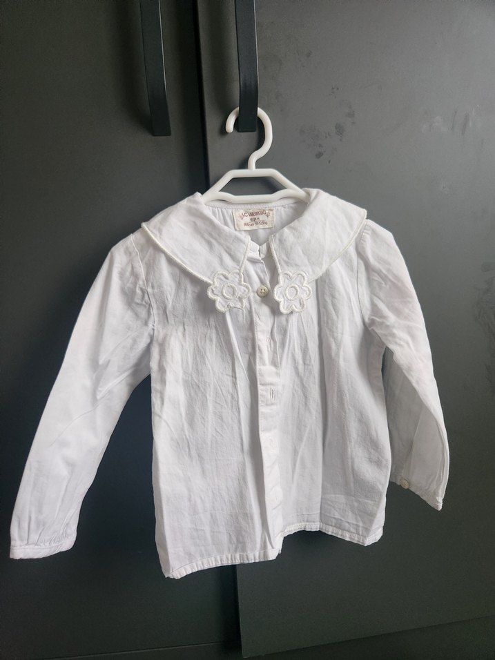 Nakışlı Beyaz Kız Çocuk Gömlek - Görsel 4