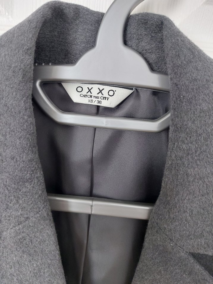 Gri Kadın Yün Kumaş Düğmeli Crop Blazer - Görsel 3