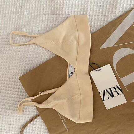 Zara triko top
