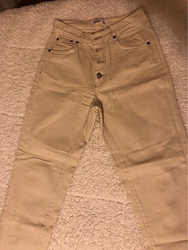 P&b mom jean