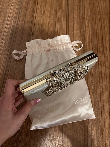 Forever New clutch çanta