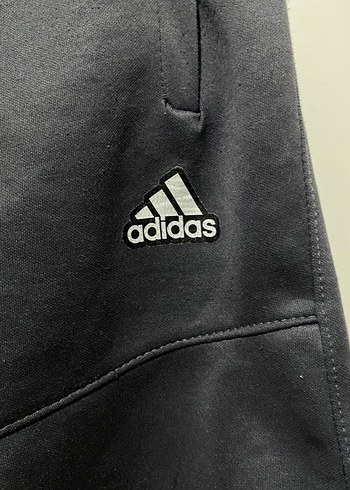 Adidas Gri Fermuarlı Spor Şort - Görsel 4