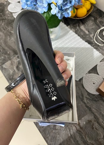 Tokalı Siyah Platform Stiletto Topuklu Kadın Ayakkabı - Görsel 2