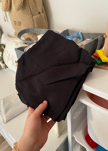 Siyah Parlak kadın eşarp Siyane - Görsel 2