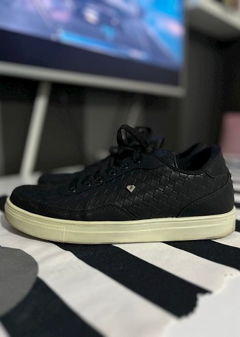 Siyah Yılan Desenli Bağcıklı Sneaker - Görsel 3