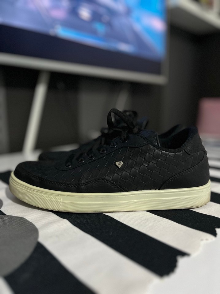 Siyah Yılan Desenli Bağcıklı Sneaker - Görsel 3