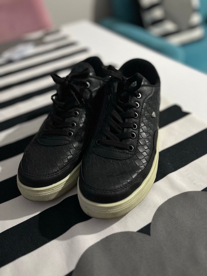 Siyah Yılan Desenli Bağcıklı Sneaker - Görsel 4