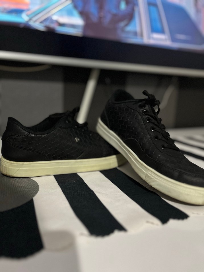 Siyah Yılan Desenli Bağcıklı Sneaker - Görsel 2
