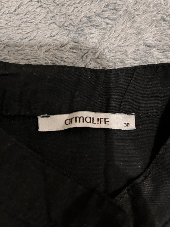 Siyah Düğmeli Uzun Keten gömlek - Görsel 3